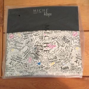 Miche Classic hope shell brand new!